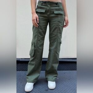 Brandi Melville Kim Cargo Pants